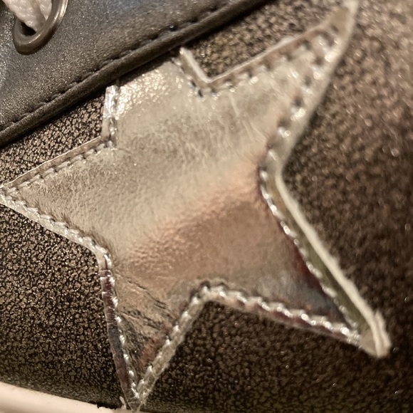 Boutique by Corkys pewter silver grey sneakers with silver star size 7 - Picture 12 of 13